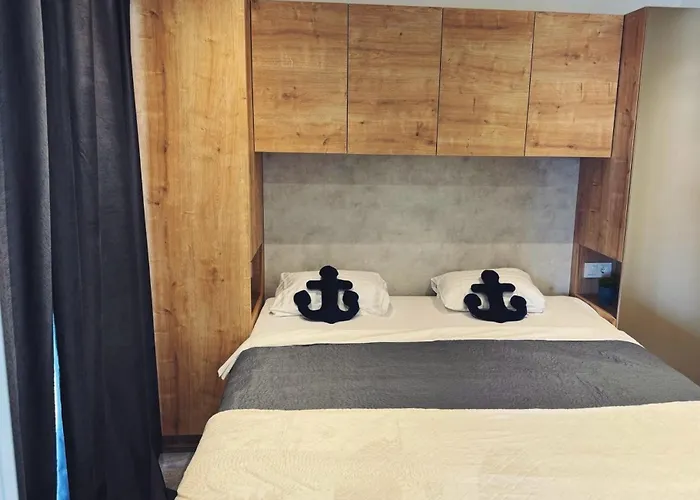 Camping Sea View Bluescape By Vellaris, Luxury Mobile Mali Lošinj