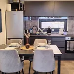 캠프장 Sea View Bluescape By Vellaris, Luxury Mobile *