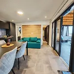 Sea View Bluescape By Vellaris, Luxury Mobile