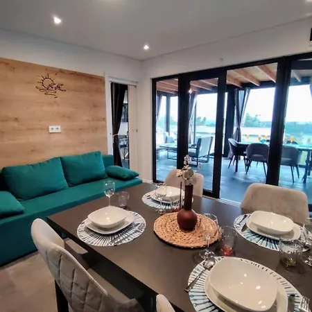 Sea View Bluescape By Vellaris, Luxury Mobile Campsite