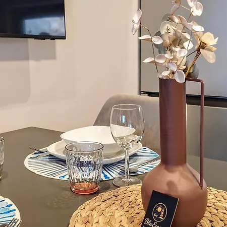 Sea View Bluescape By Vellaris, Luxury Mobile *