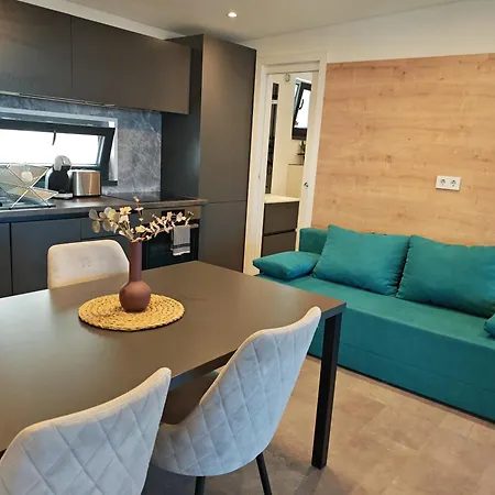 Camping Sea View Bluescape By Vellaris, Luxury Mobile Mali Lošinj