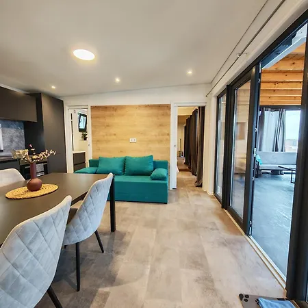Sea View Bluescape By Vellaris, Luxury Mobile