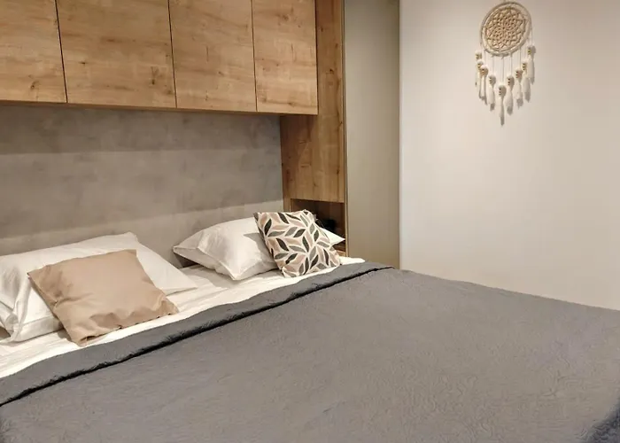 Sea View Bluescape By Vellaris, Luxury Mobile 营地