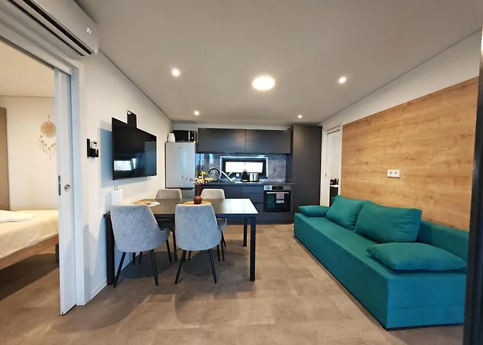 Campingplads Sea View Bluescape By Vellaris, Luxury Mobile Mali Lošinj