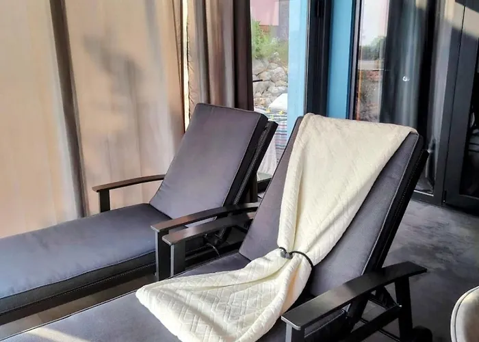 Sea View Bluescape By Vellaris, Luxury Mobile